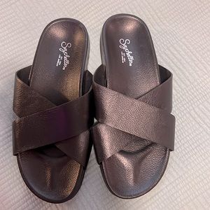 Seychelles sandals size 8